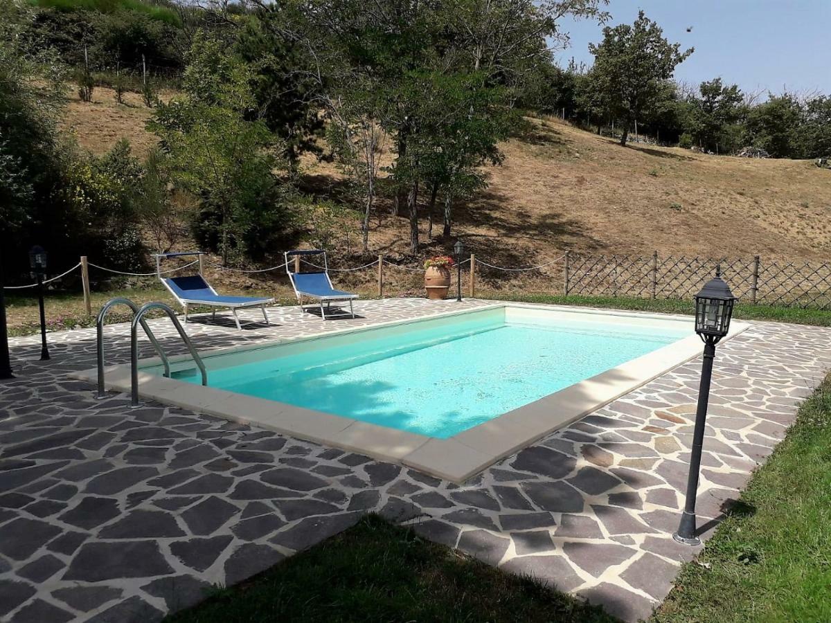 Agriturismo "Apparitoio" Montelaterone Exterior photo