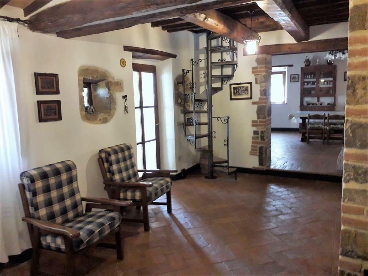 Agriturismo "Apparitoio" Montelaterone Exterior photo